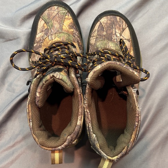 Ozark Trail Durable Boys' Camo Mid-Ankle Lace-Up Water Resistant Hiker Boots - Picture 4 of 9